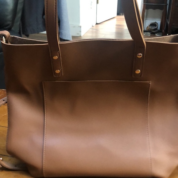 New Henny & Lev vegan leather tote. - Picture 3 of 8